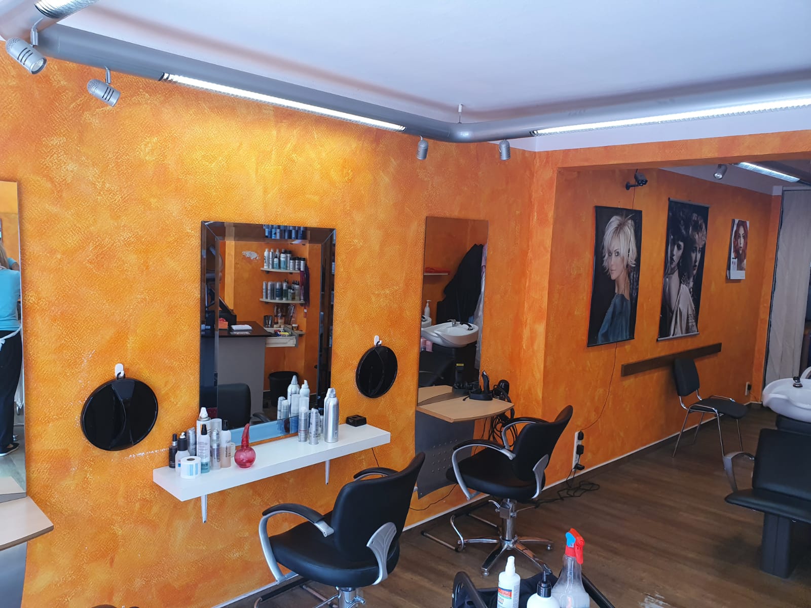 Salon Image 2